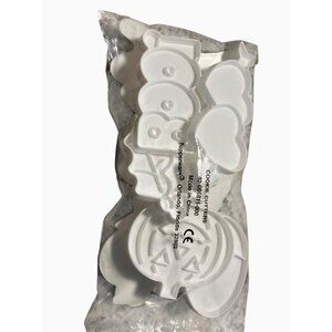 Tupperware White Plastic Holiday Cookie Cutters Set Of 10 Halloween Valentines